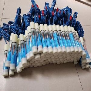 How to choose a reference electrode?