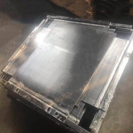 Lead-tin alloy anode sheet for electrolytic zinc